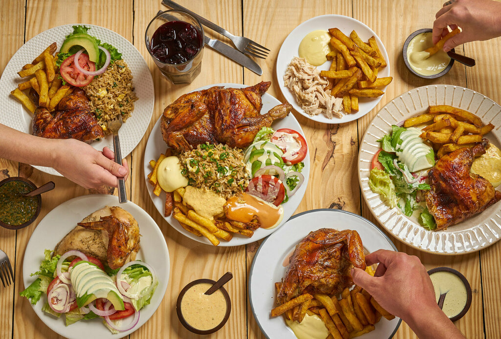 Courier services Tori Polleria Delivery - Surquillo, Lima, photo