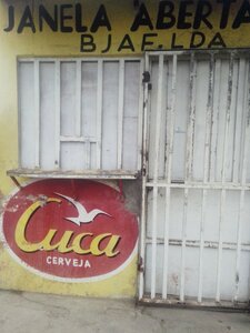 Cuca (Luanda Province, Municipality of Cazenga, Comissão do cazenga), bar, pub