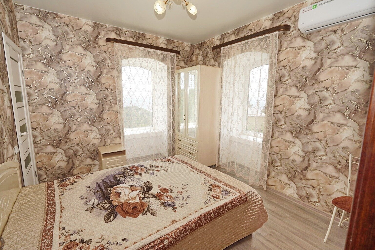 Фото Замок на горе