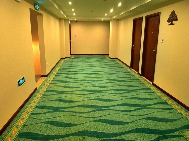 Фото GreenTree Guiyang Shifu Court Street Hotel