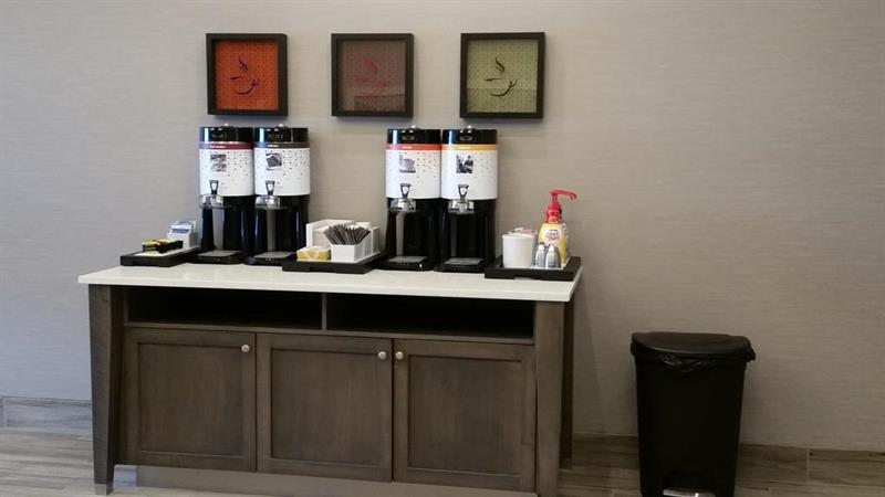 Фото Hampton Inn Oxford