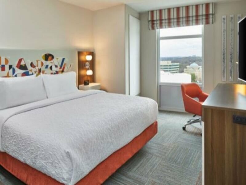 Фото Hampton Inn & Suites Atlanta-Midtown, Ga