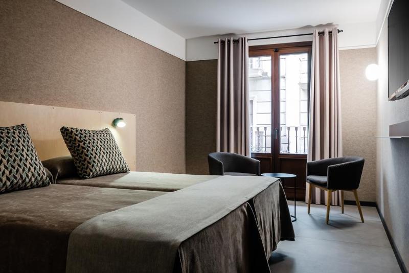 Фото Hotel Raval House
