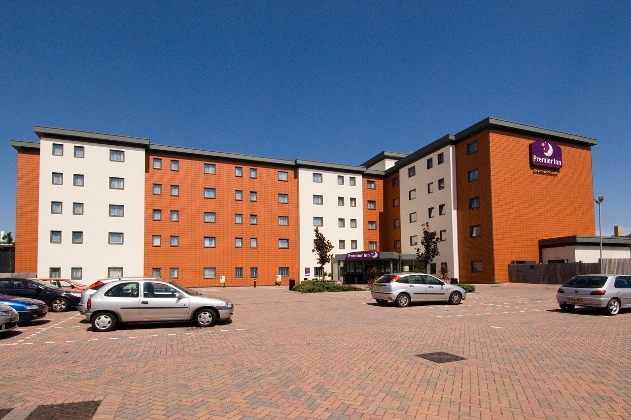 Фото Premier Inn Portsmouth North Harbour