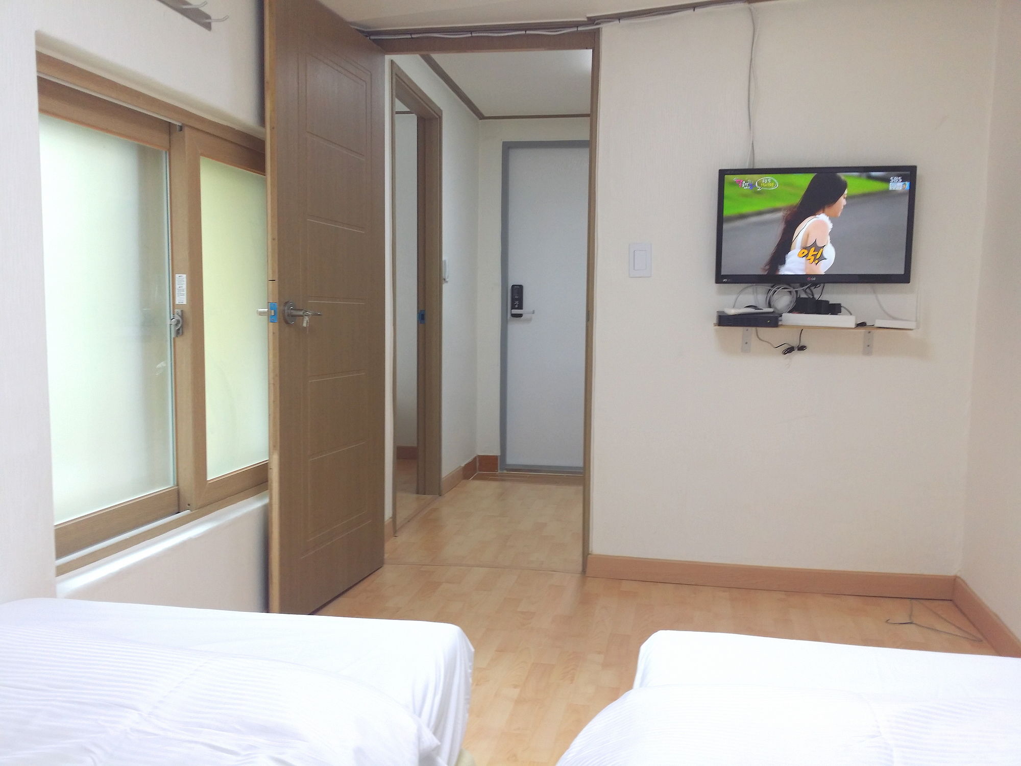 Фото Guest House Myeongdong