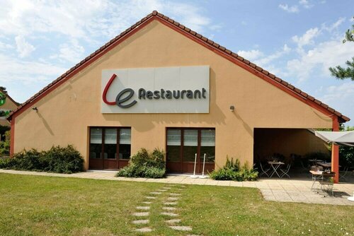 Гостиница Campanile Moulins - Avermes в Мулене