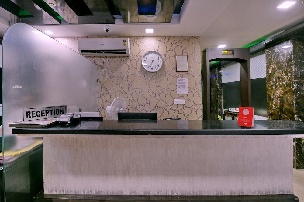 Фото Oyo 464 Hotel Lotus Palace