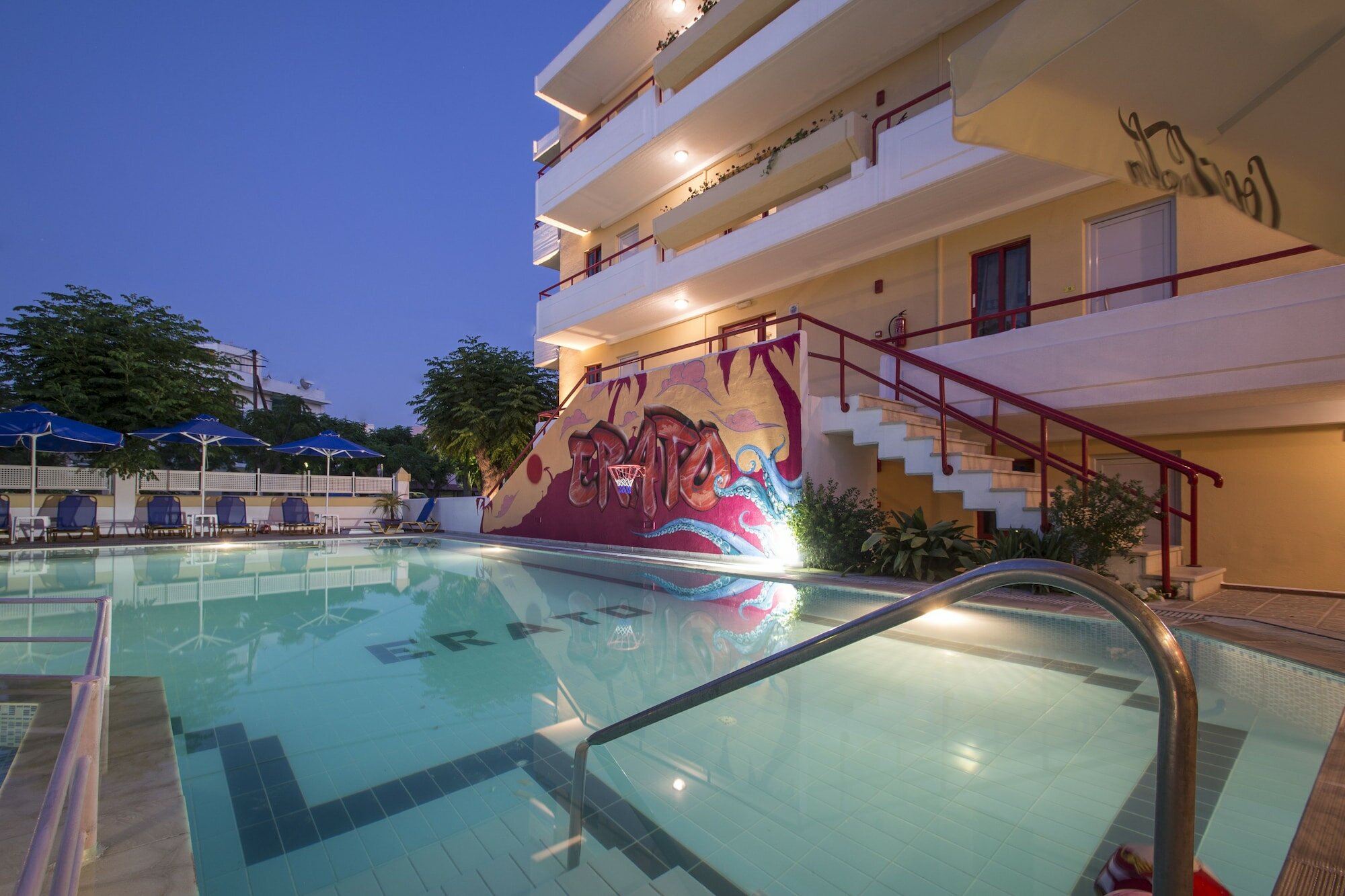 Фото Erato Studios & Apartments