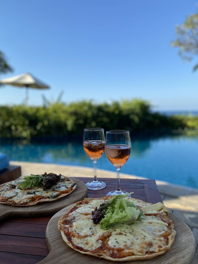 Фото Santai Hotel