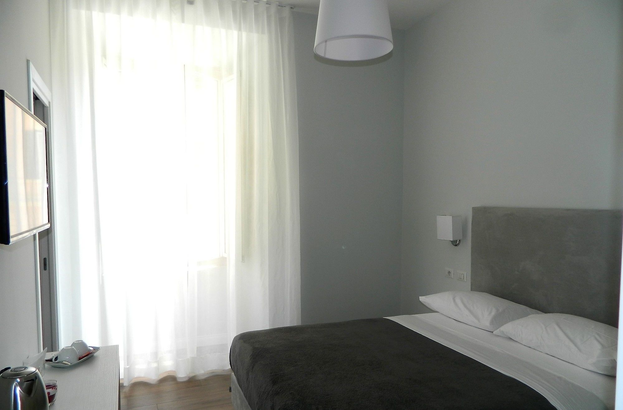 Фото Eighty Four Luxury Rooms