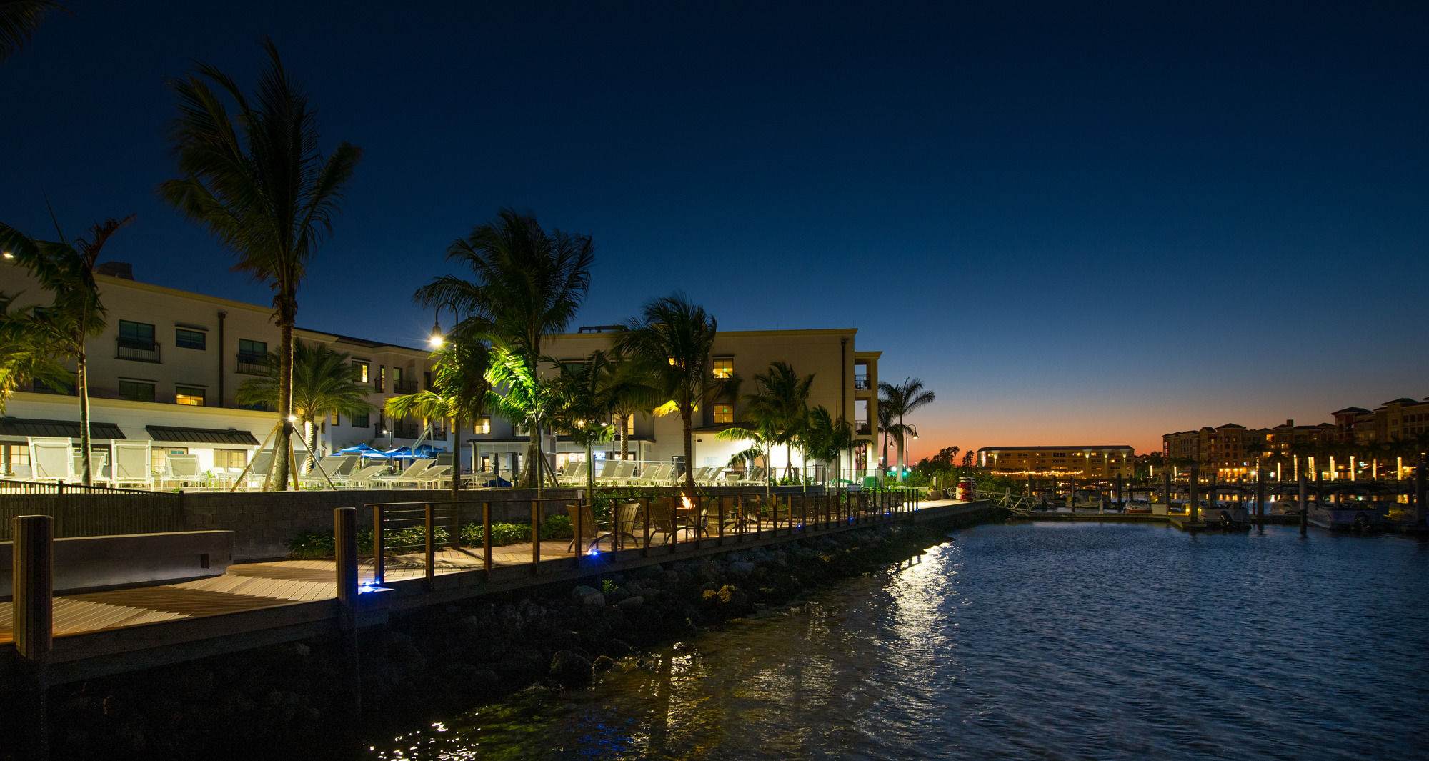 Фото Hyatt House Naples/5th Avenue