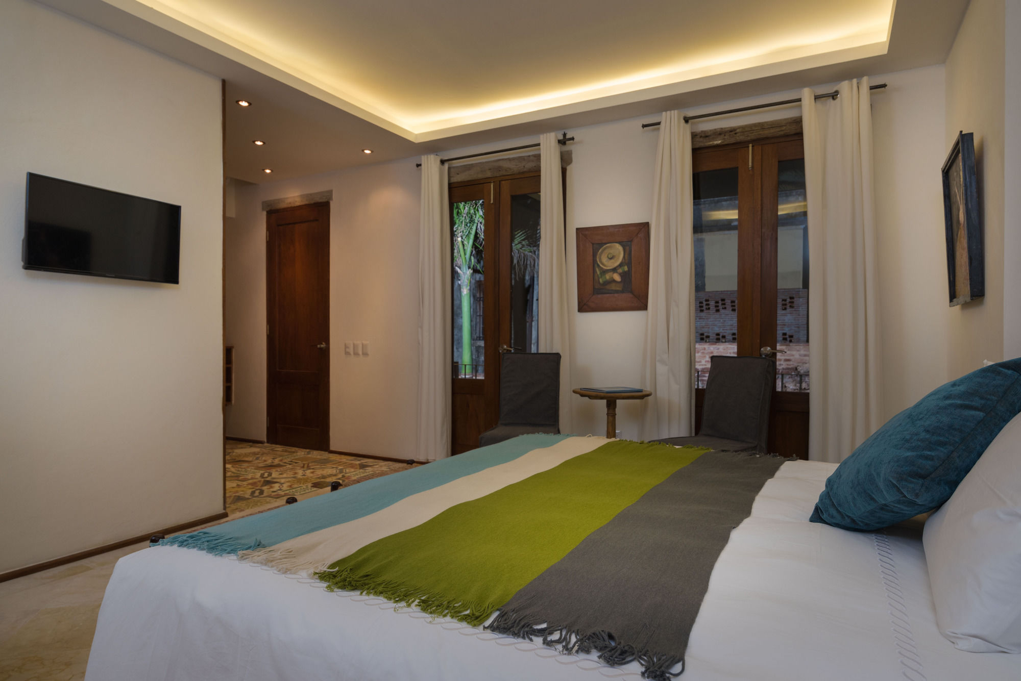 Фото Luca Hotel by The Oxo House