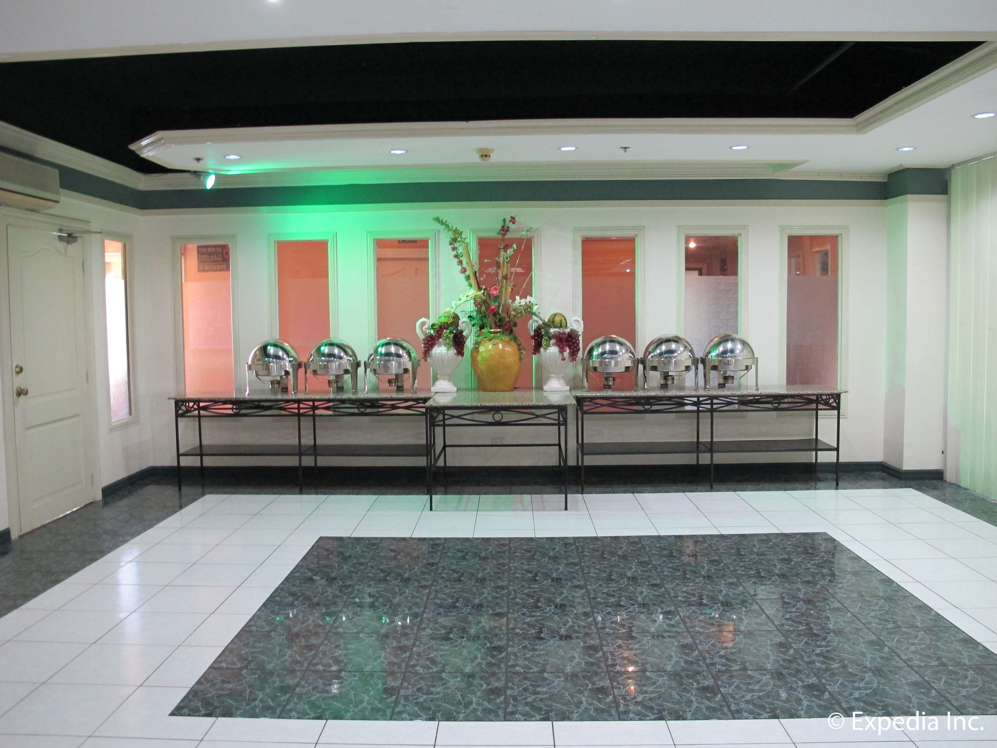 Фото Metro Park Hotel Cebu City