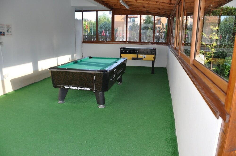 Фото Hotel BelleVille