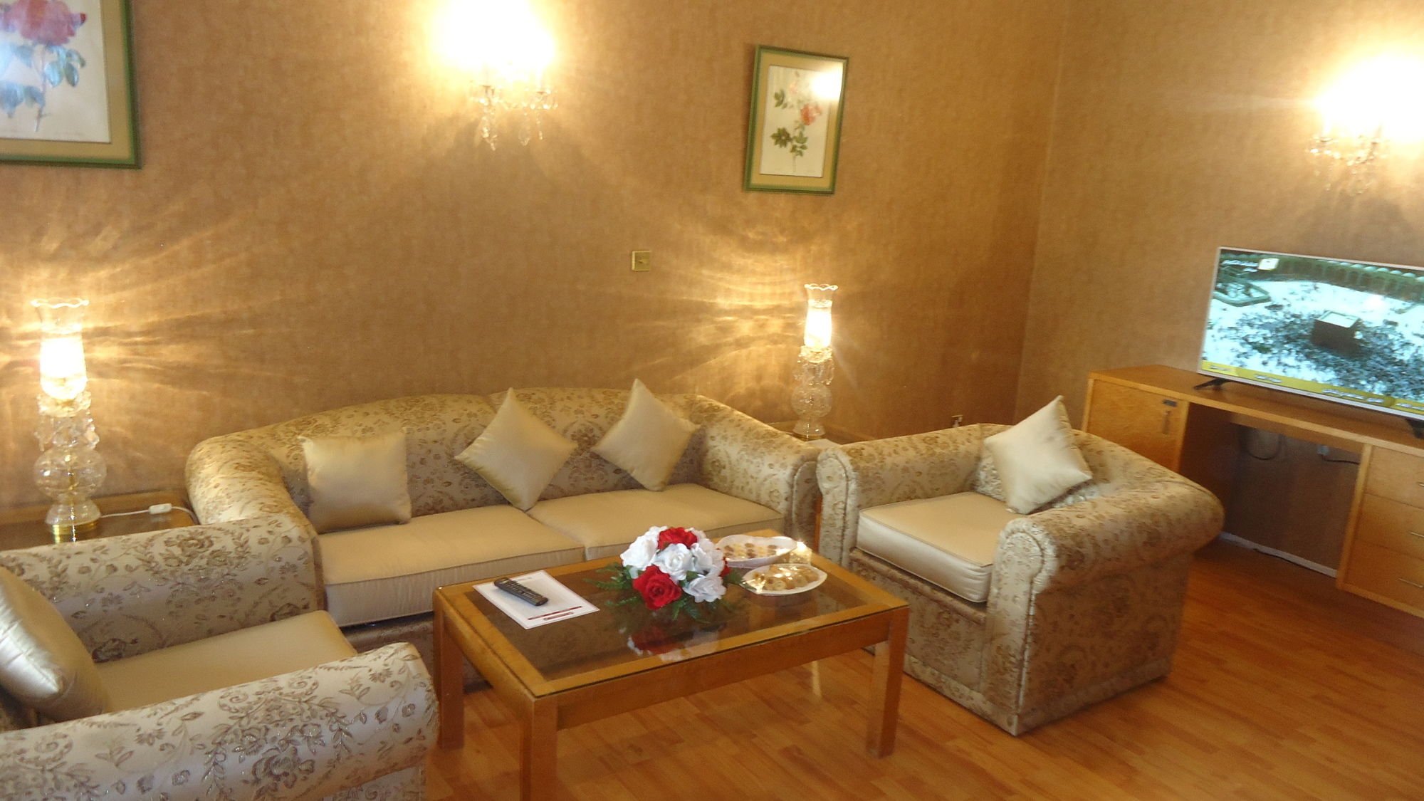 Фото Jeddah Grand Hotel