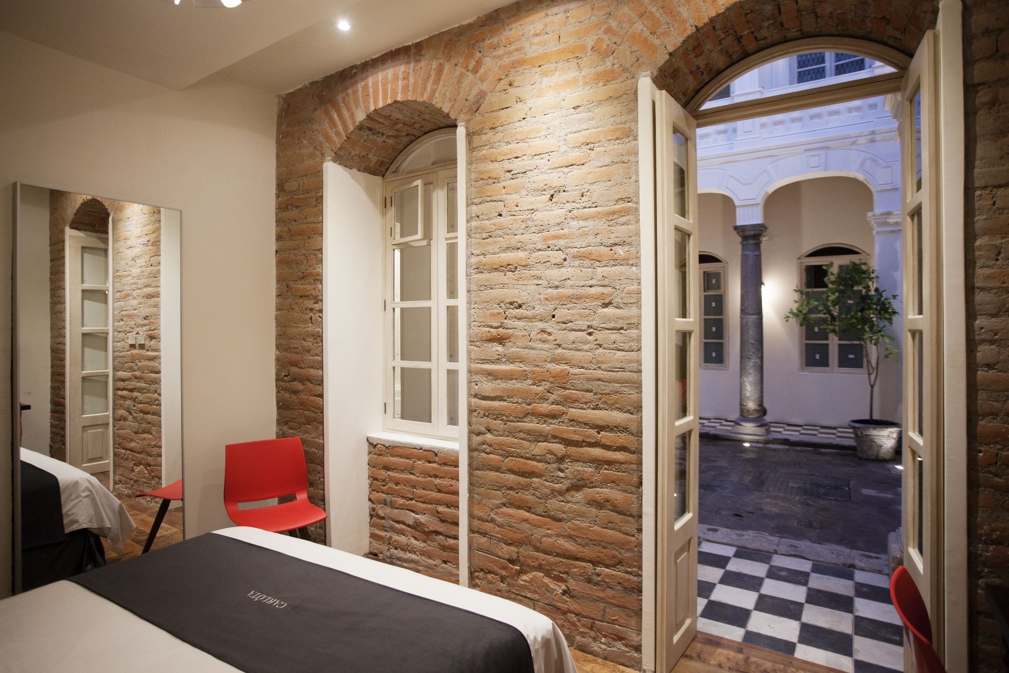 Фото Carlota Sustainable Design Hotel