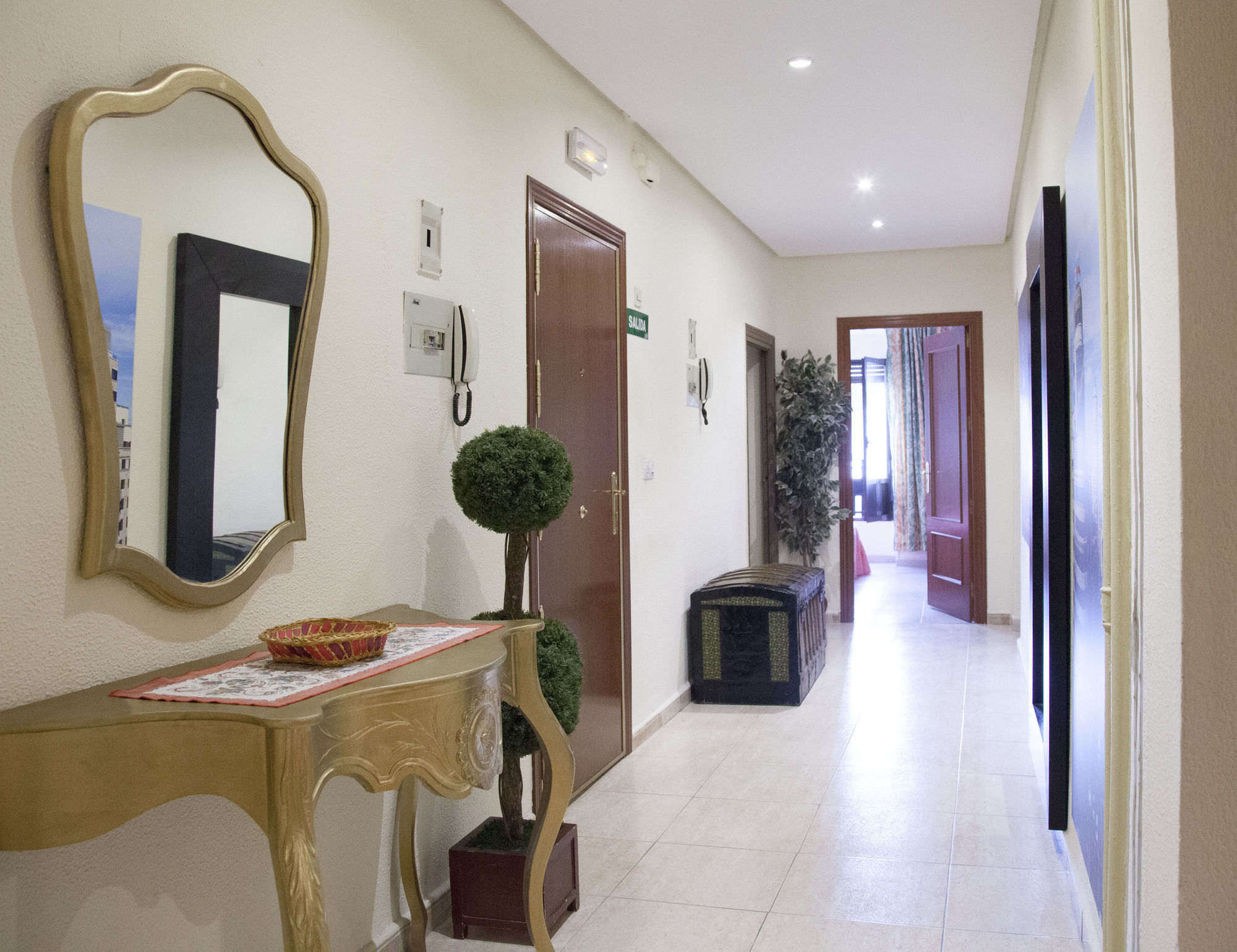 Фото Hostal Arriaza