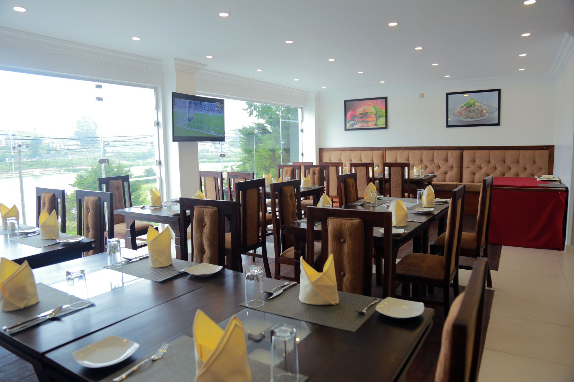 Фото Galaxy Grand Hotel