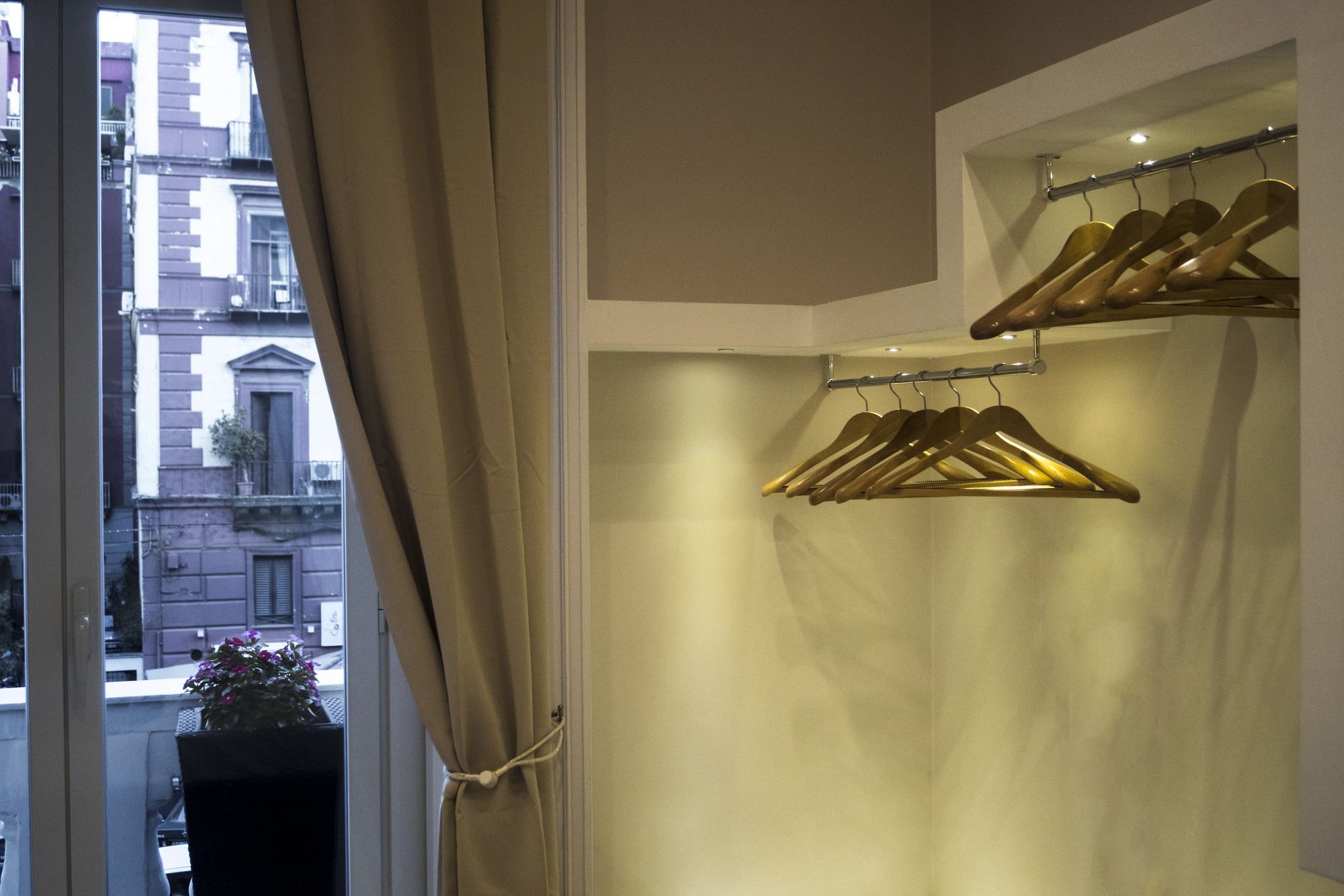 Фото Royal Rooms