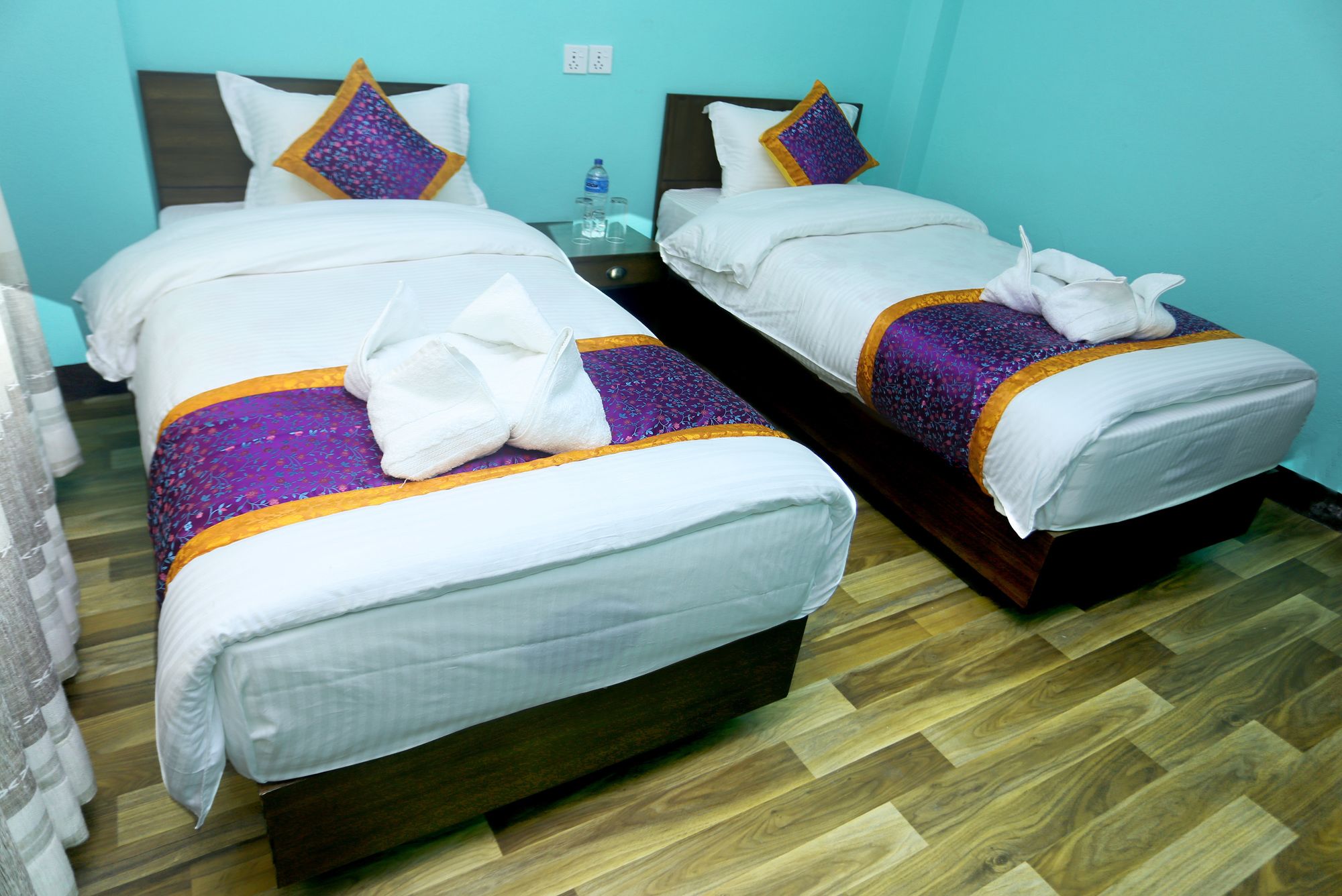 Фото Hotel Rising Home