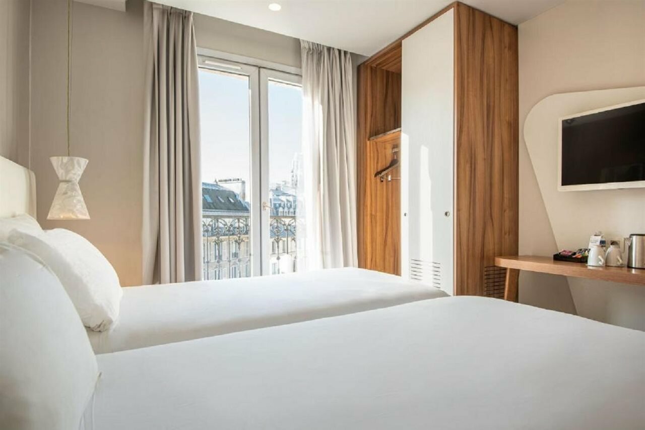 Фото Hotel Magenta 38