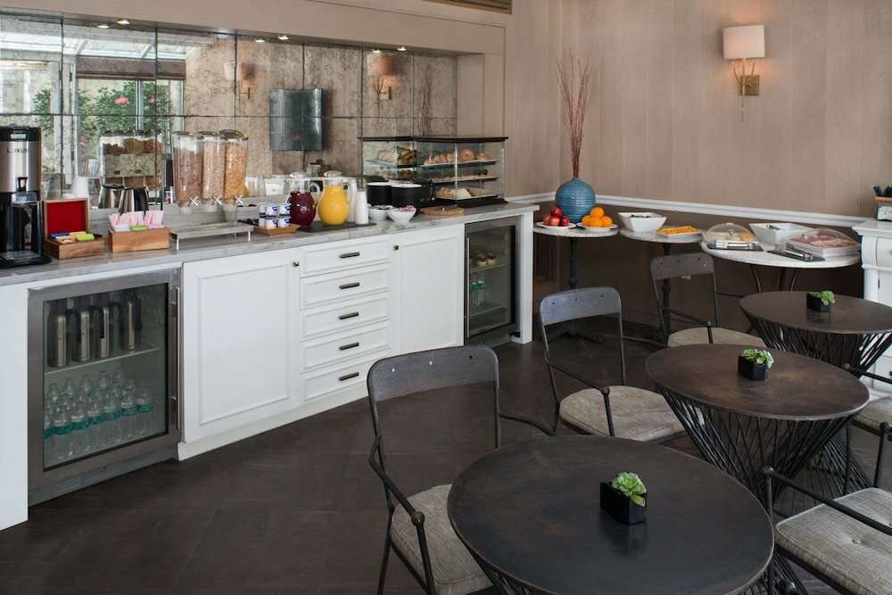 Фото The Normandy Hotel