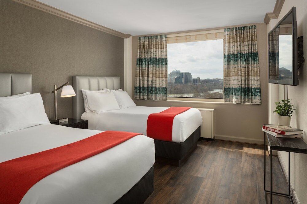 Фото The River Inn