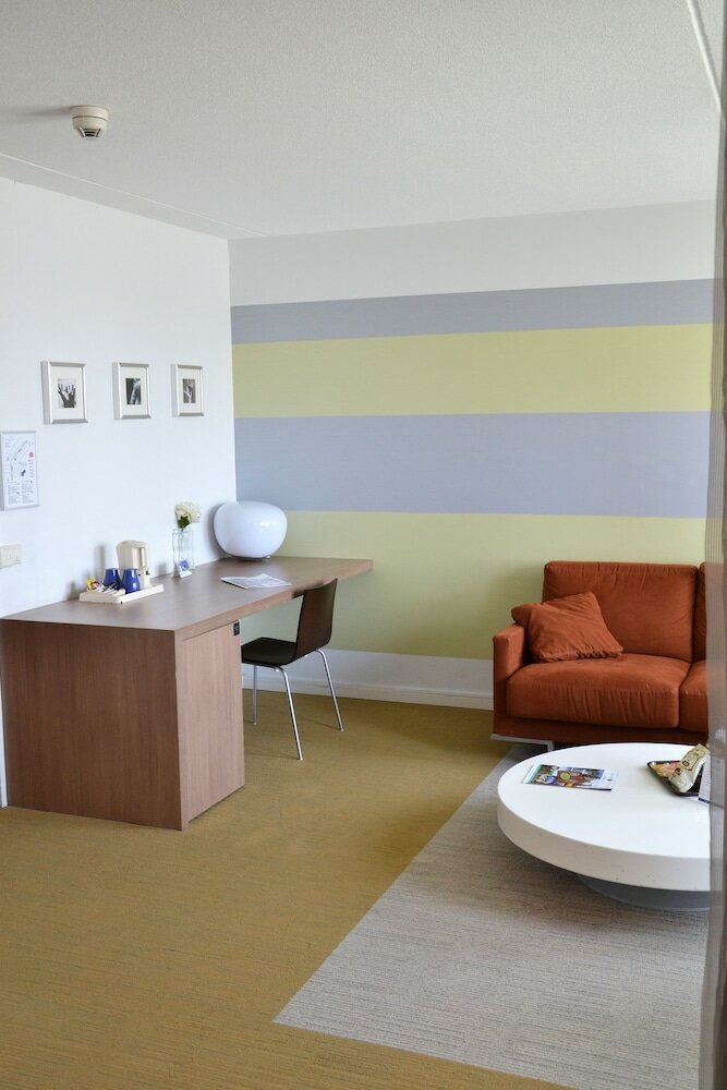 Фото Fletcher Hotel - Restaurant Carlton