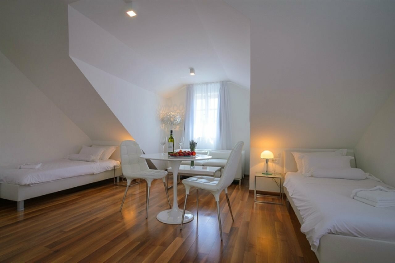 Фото Divota Apartment Hotel