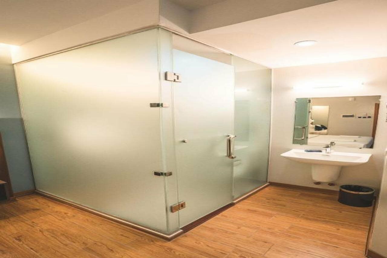 Фото Henia Hotel