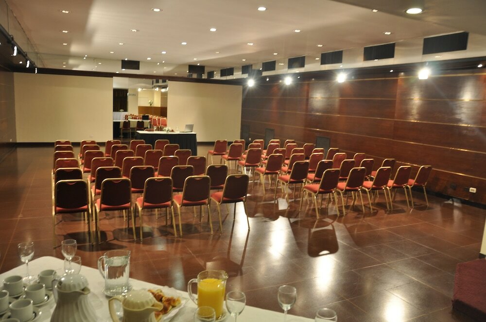 Фото Hotel Solans Carlton