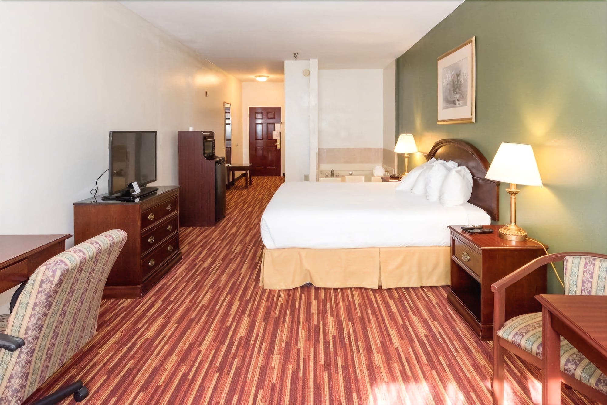 Фото Stay Inn & Suites Montgomery