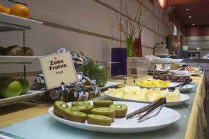 Гостиница Gran Hotel Lakua