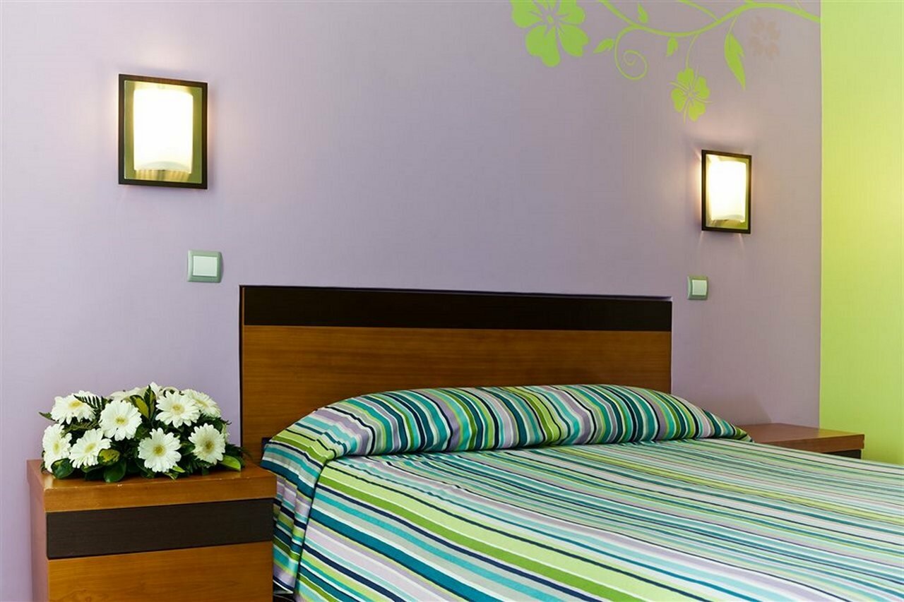 Фото Hotel Florescente