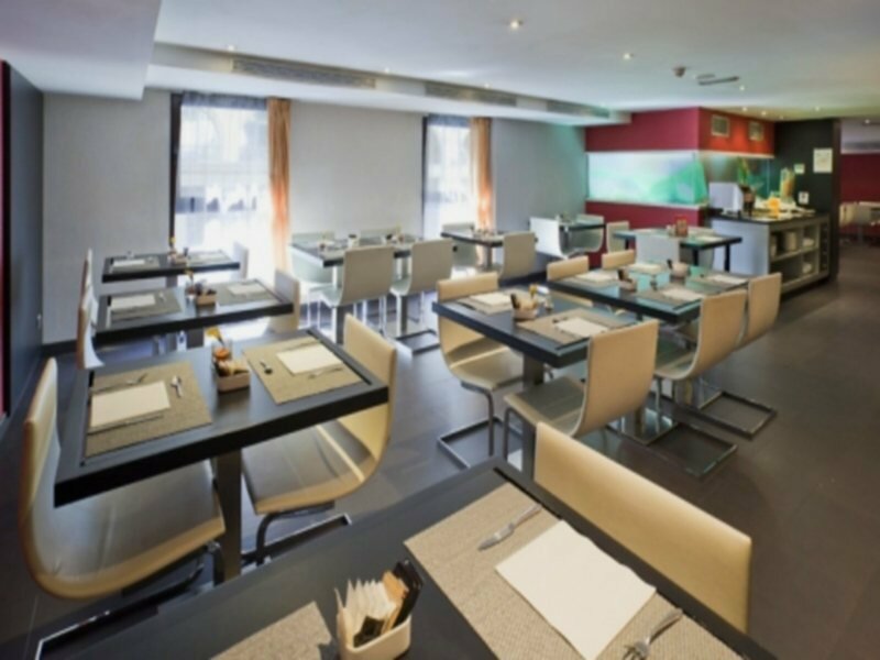 Фото Hotel Ilunion Almirante