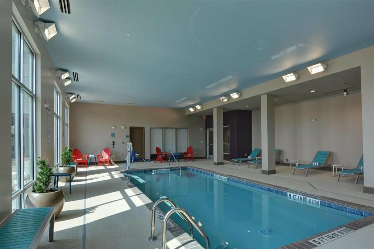 Фото Home2 Suites by Hilton Charlotte Piper Glen