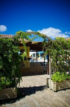 Фото Отель Liberatos Village