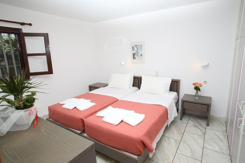 Фото Kiriakos Apartments