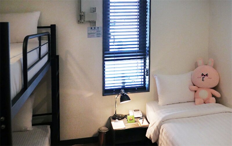 Фото Jongno Makers X Pretty Hotel
