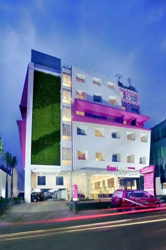 Гостиница Liberta Hotel Kemang в Джакарте