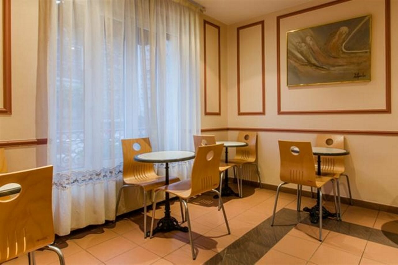 Фото Hôtel Arc Porte d'Orléans