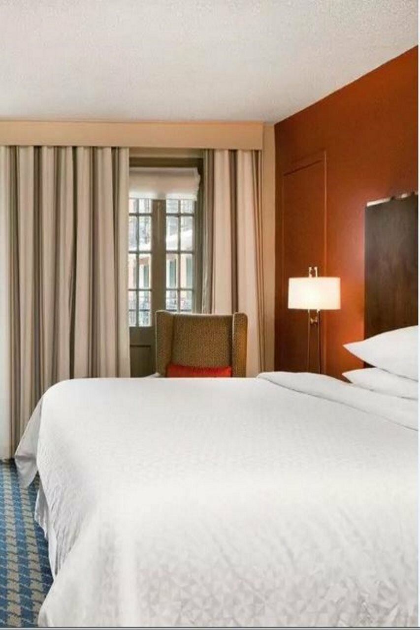 Фото Four Points by Sheraton French Quarter
