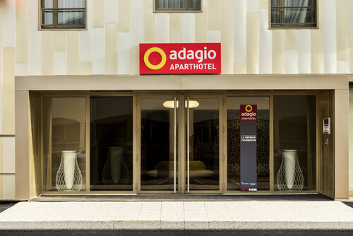 Гостиница Aparthotel Adagio la Défense Courbevoie в Курбевуа