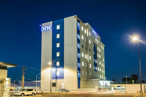 Гостиница One Mexicali в Мехикали