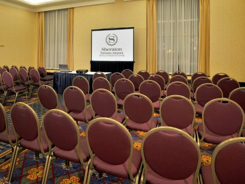 Фото Sheraton Toronto Airport Hotel & Conference Centre