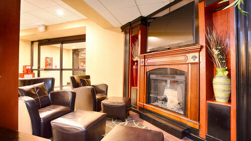 Внешний вид отеля Best Western Plus Augusta Civic Center Inn в Огасте, фото 5