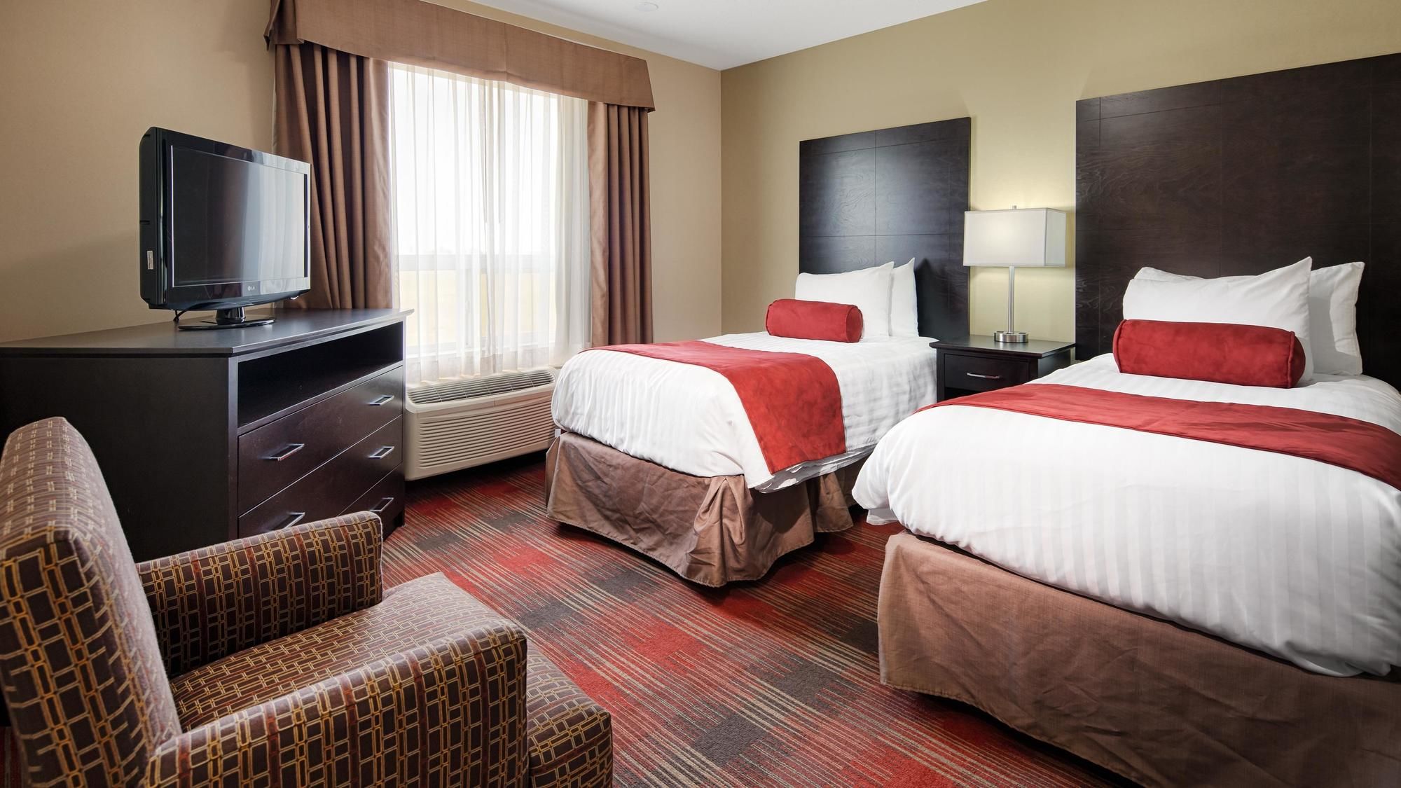 Фото Best Western Plus Red Deer Inn & Suites