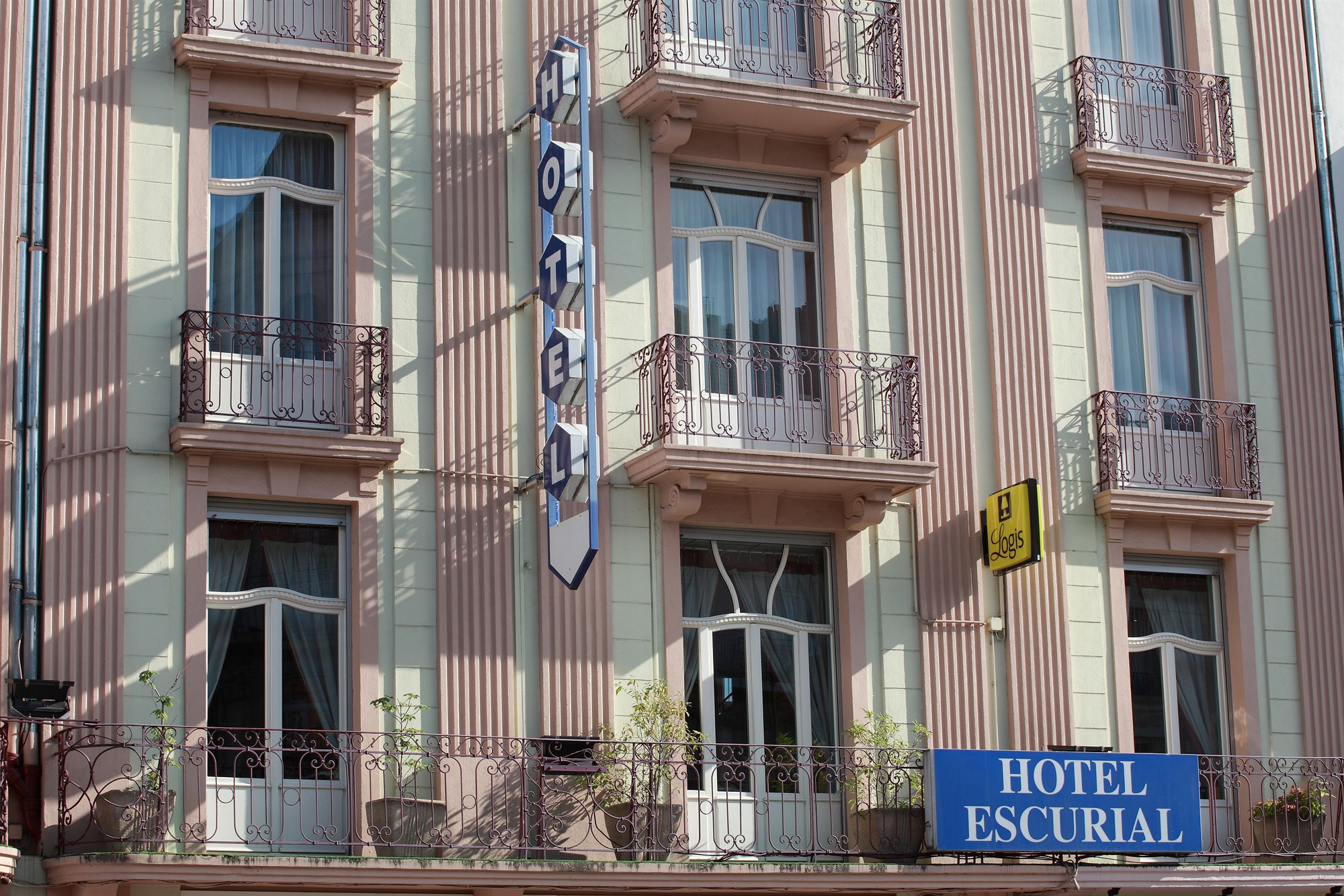 Фото Отель Escurial