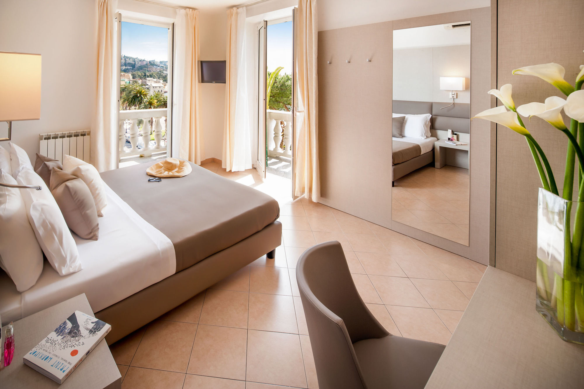 Фото Hotel Vesuvio