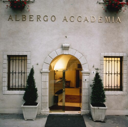Гостиница Hotel Accademia Trento в Трентино - Альто-Адидже